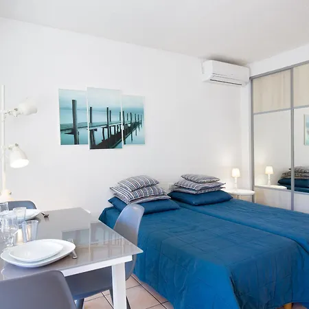 Climatise Proche Et Commerces Avec Balcon, Wi-fi Et Parking - Fr-1-466a-16 Apartament *